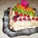 Блинный торт со сметанным кремом и фруктами «Лакомка»: рецепт с фото