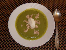 Суп-пюре из зеленого горошка и брокколи