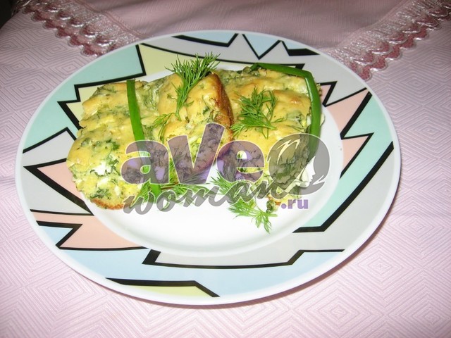 Заливной пирог с яйцом и зеленым луком