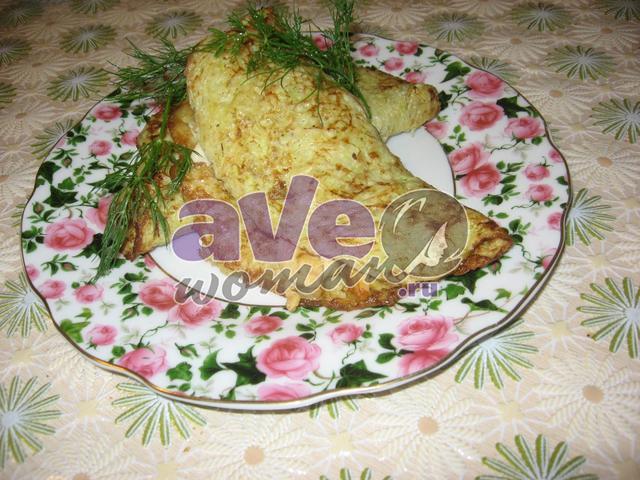Картофельно-кабачковые блинчики с курицей и сыром