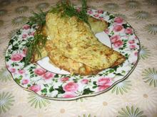 Картофельно-кабачковые блинчики с курицей и сыром